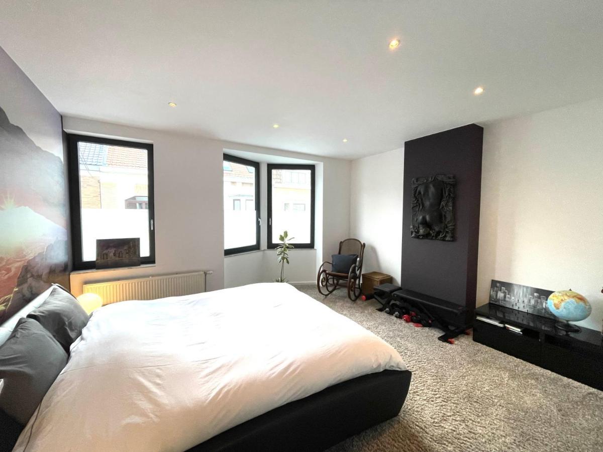 Apartmán Modern 1Br House Near Heysel, Expo, Palais 12, Atomium, Uzvub Et Stade Roi Baudouin Wemmel Exteriér fotografie